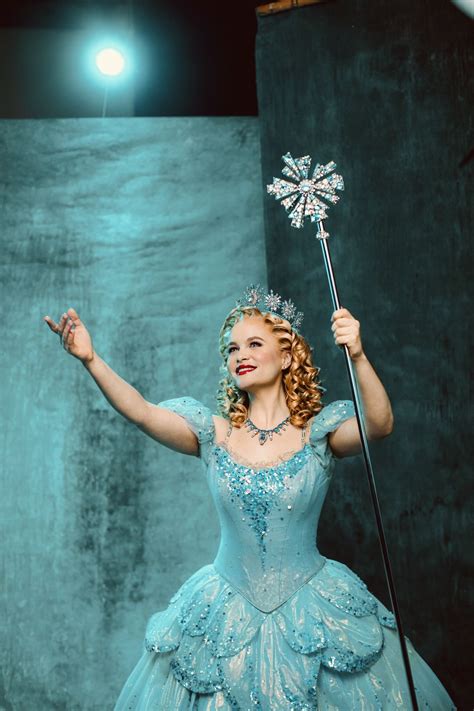 Is Glinda the Good Witch a Princess or a Queen in the Land of Oz?
